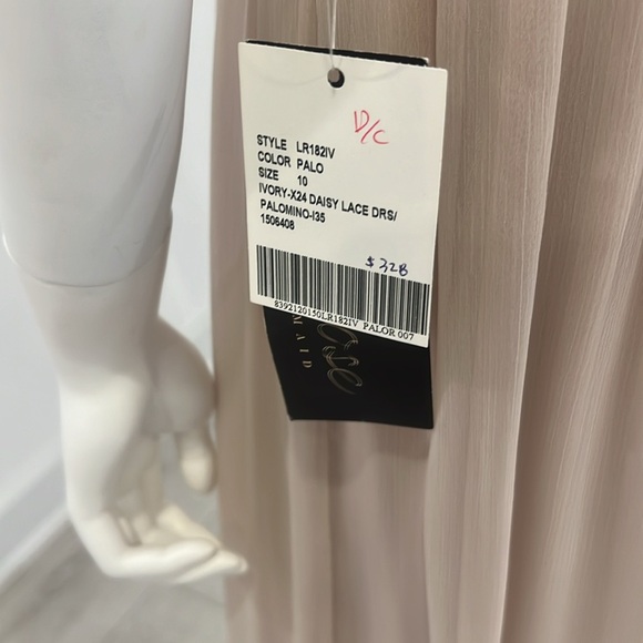 NWT SAMPLE SALE LelaRose Ivory/Palomino (Light Tan) size8 lace/chiffon. PRISTINE - Picture 4 of 7